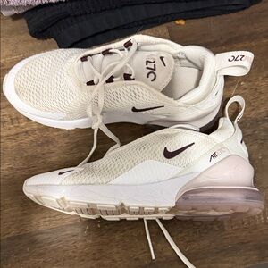 Nike big kids Athletic Shoes in Cream and Maroon